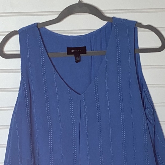 AB Studio Sleeveless Blouse - Picture 2 of 5